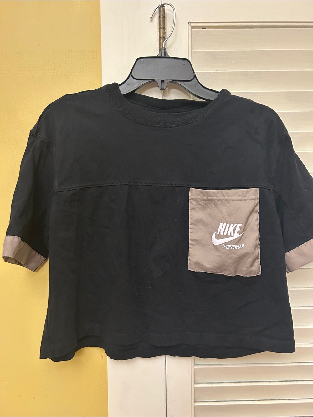 Nike Black Short-Sleeve Tee with Tan Pocket